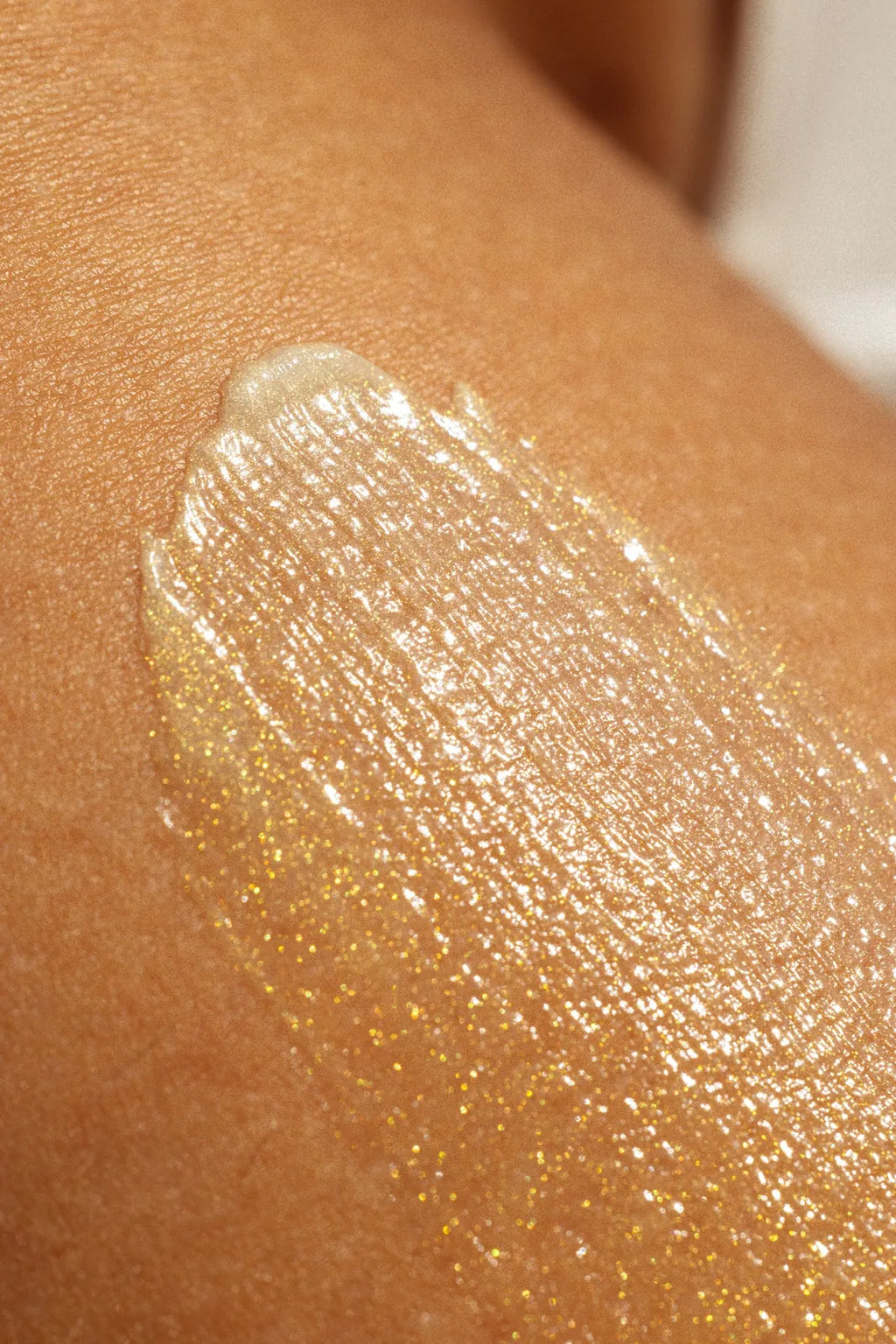 THE BODY GLOSS