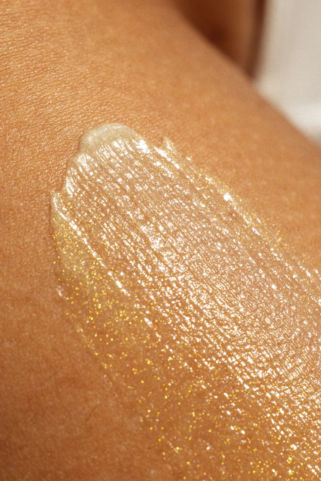 THE BODY GLOSS