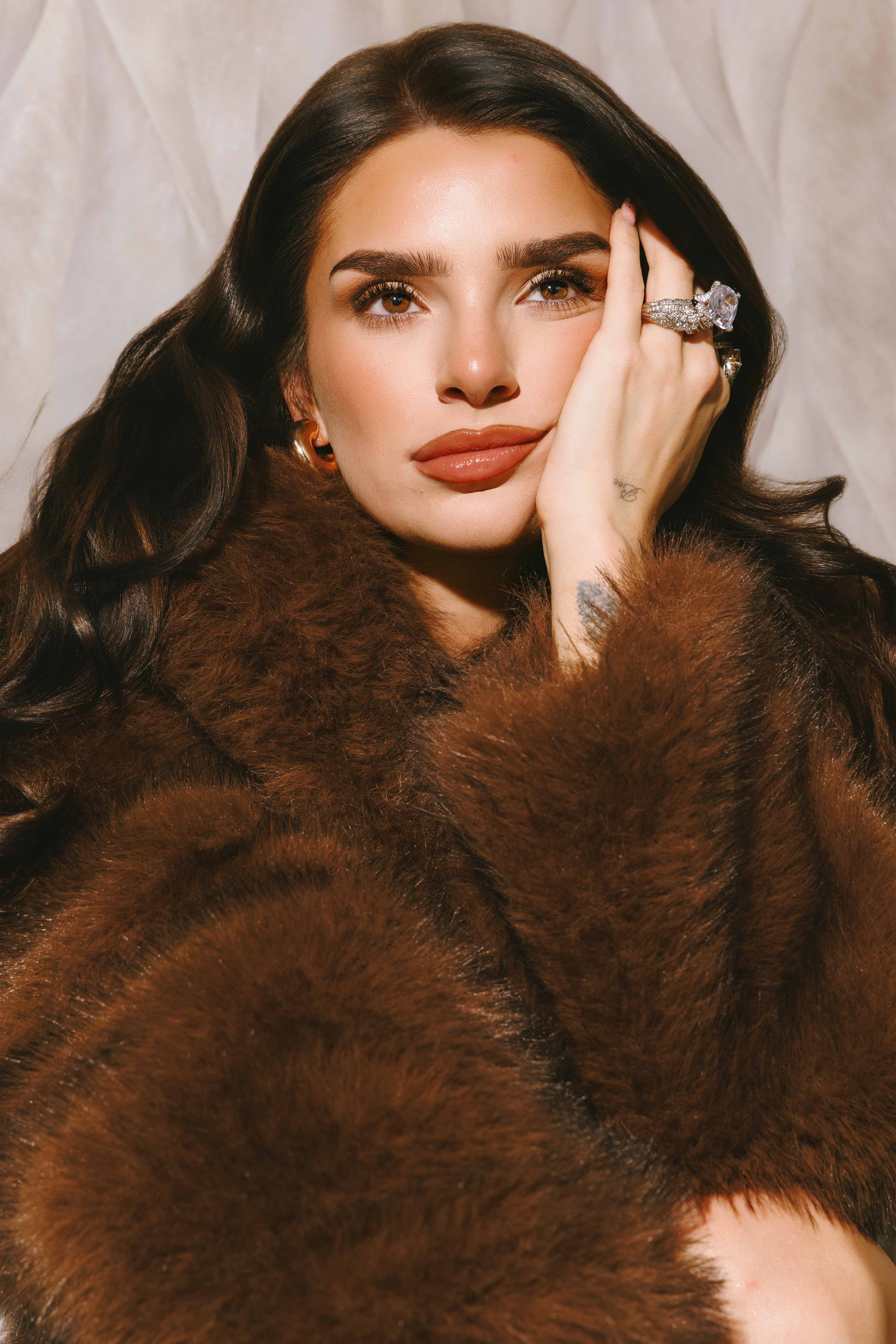 THE GLOSS - BE NUDE 04